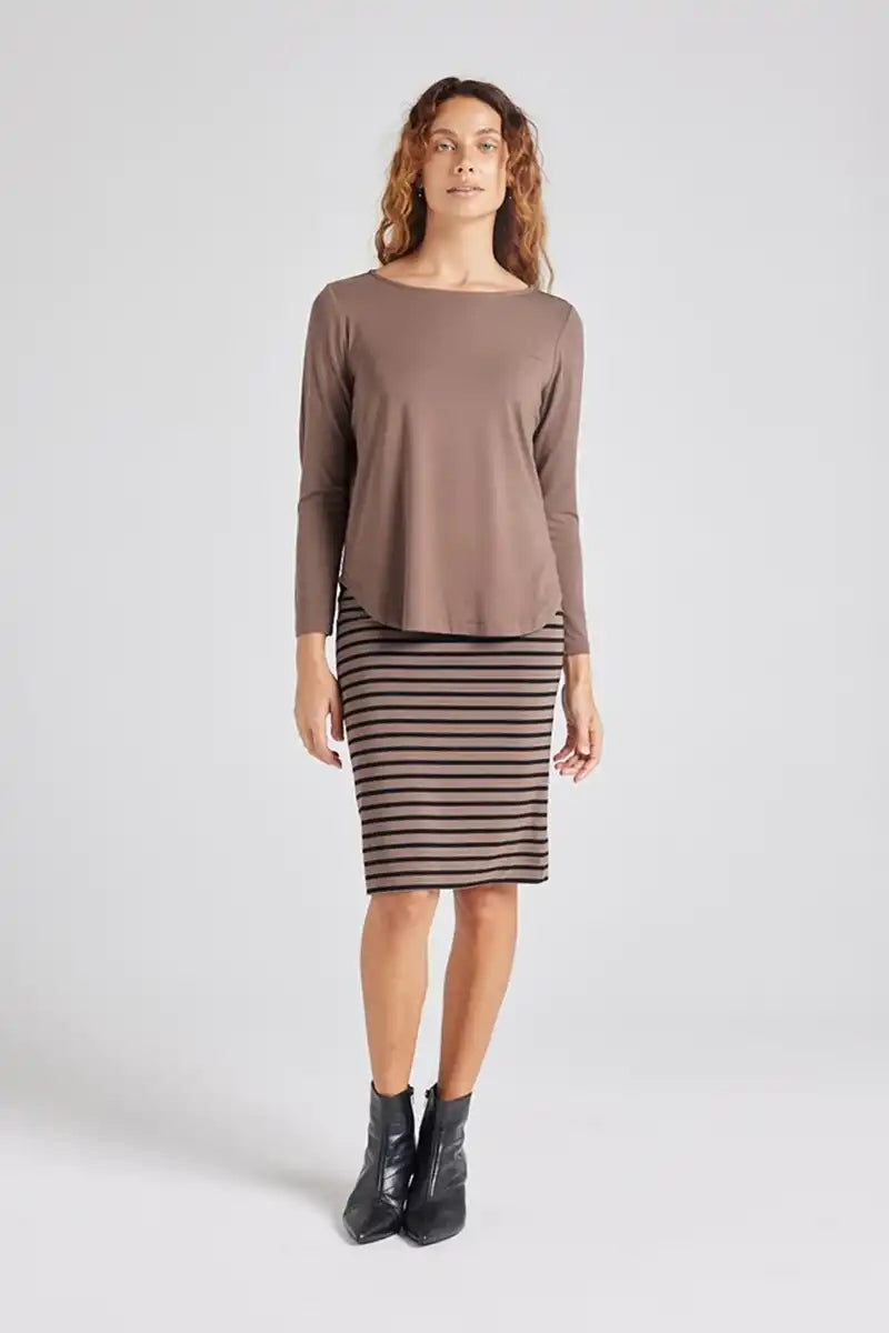 Adele Long Sleeve Bamboo Tee in Chocolate