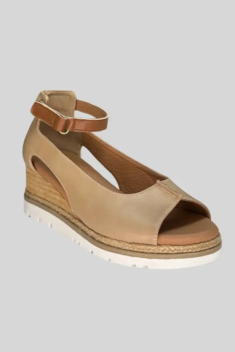 Bay Lane Rove Latte Shoes front 3/4 view