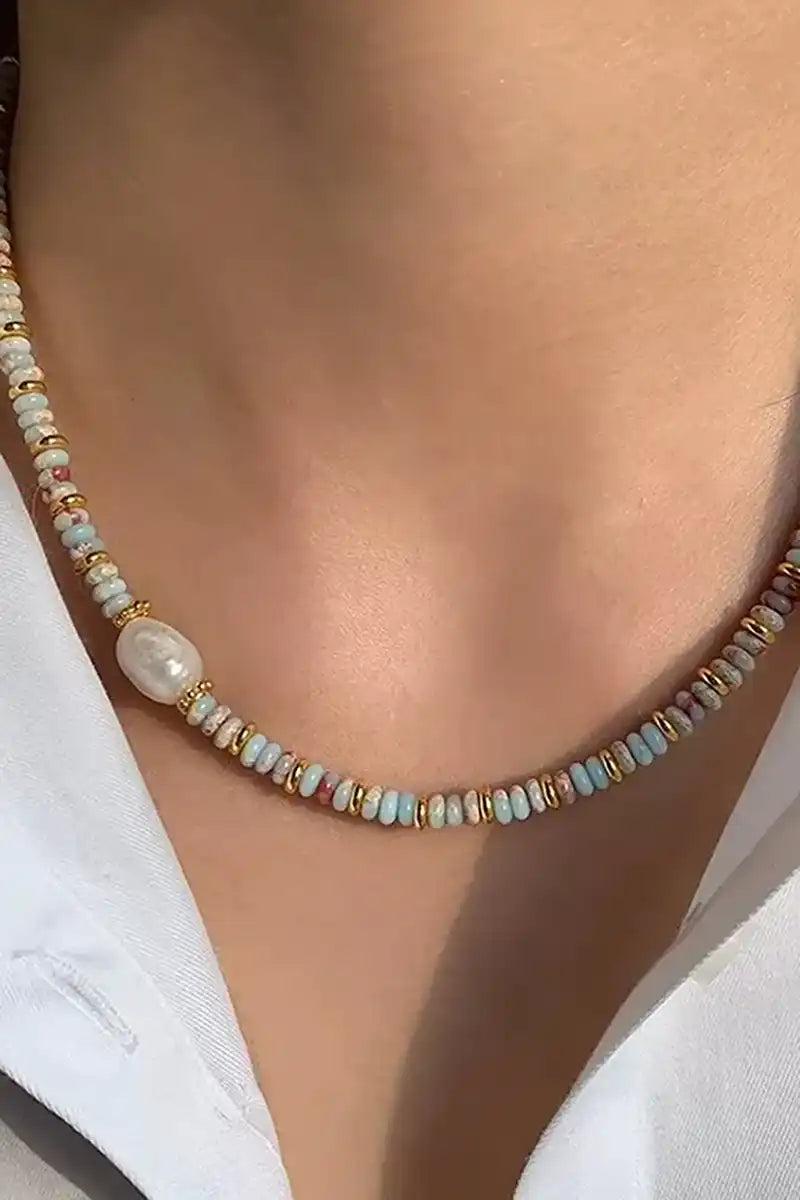 Beaded Necklace with faux pearl bead