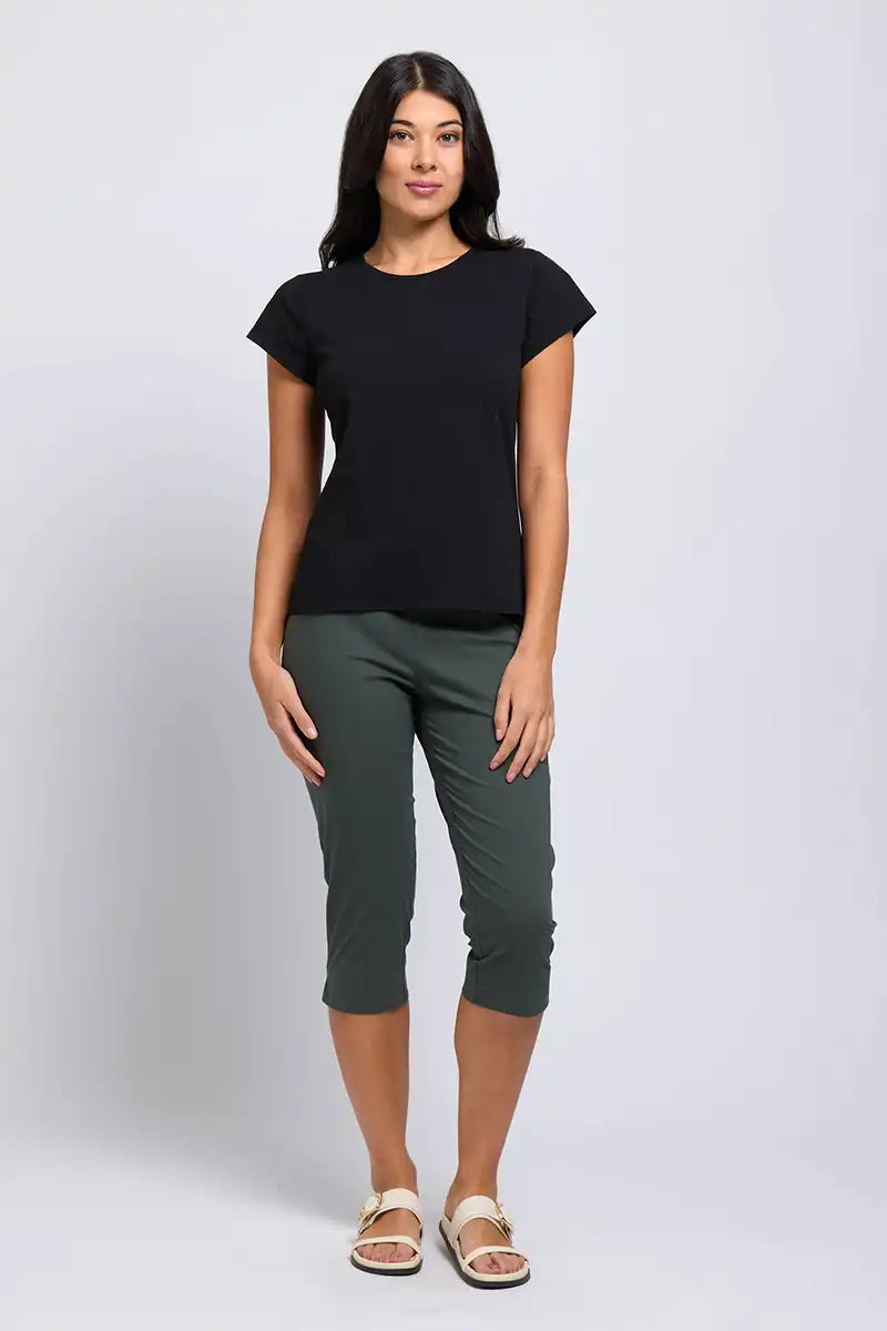 front full model view of the Foil Women's Split Enz Pant in Viridian