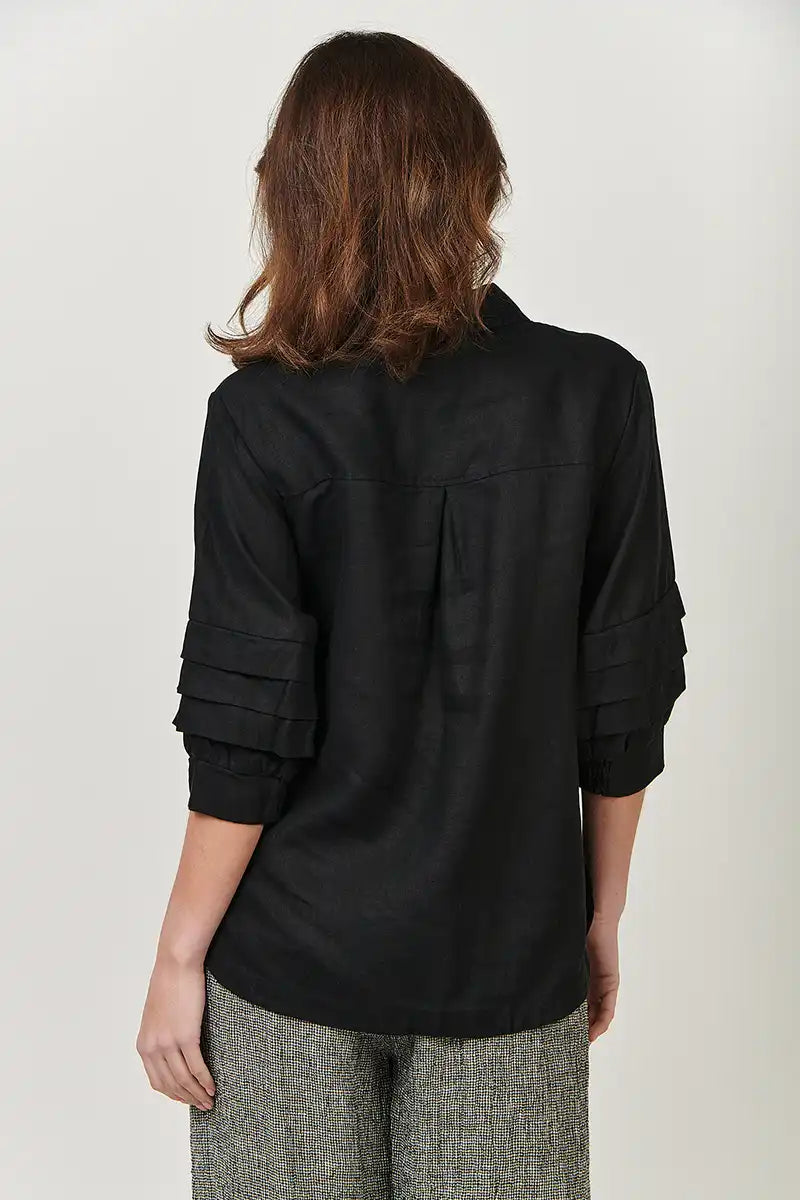 Naturals by O & J Linen Shirt in Black back