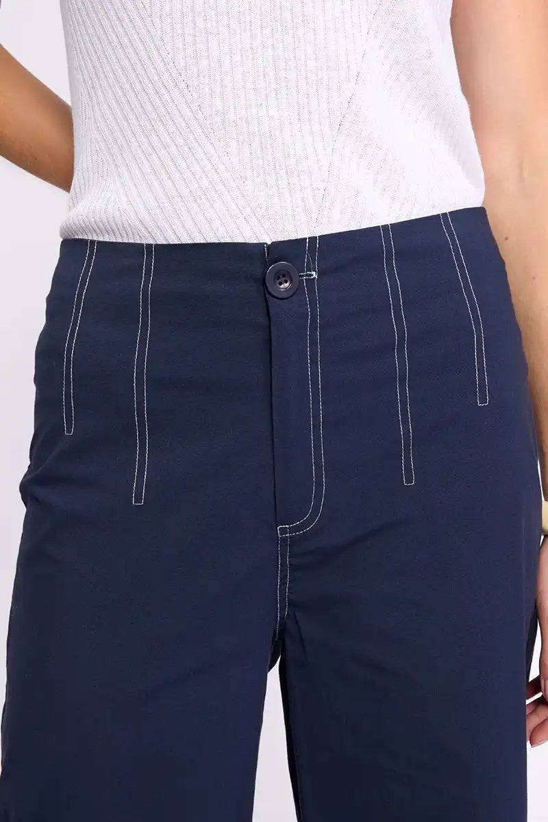 Marco Polo 3/4 Wide Leg Pant in Navy front waist detail