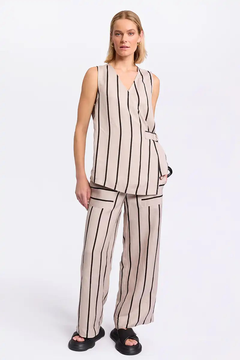 Marco Polo Short Sleeve Stripe Wrap Shirt in Natural Stripe full model view