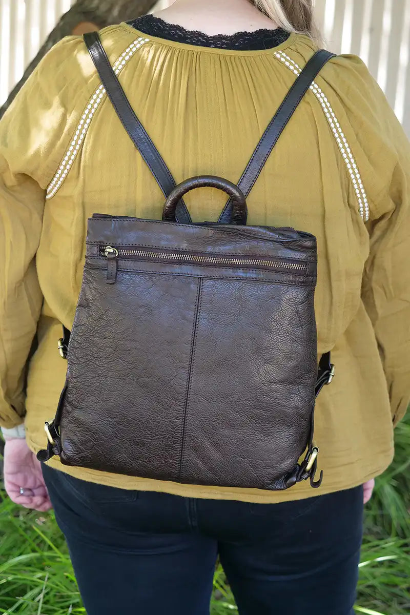 Rugged Hide Bag Pluto Backpack in Brown