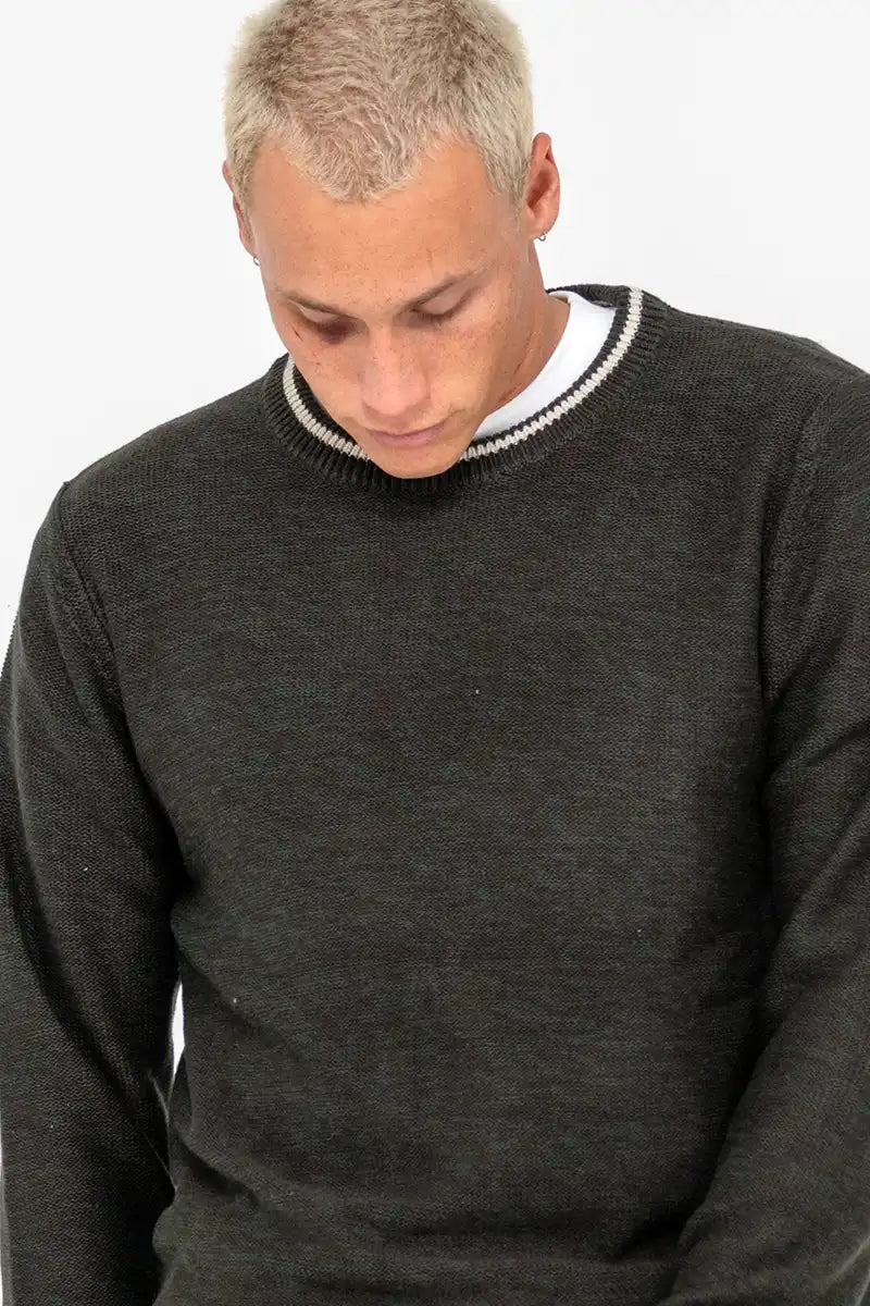Rusty Mens Skyliner Tipped Crew Knit in Green Gables front detail view