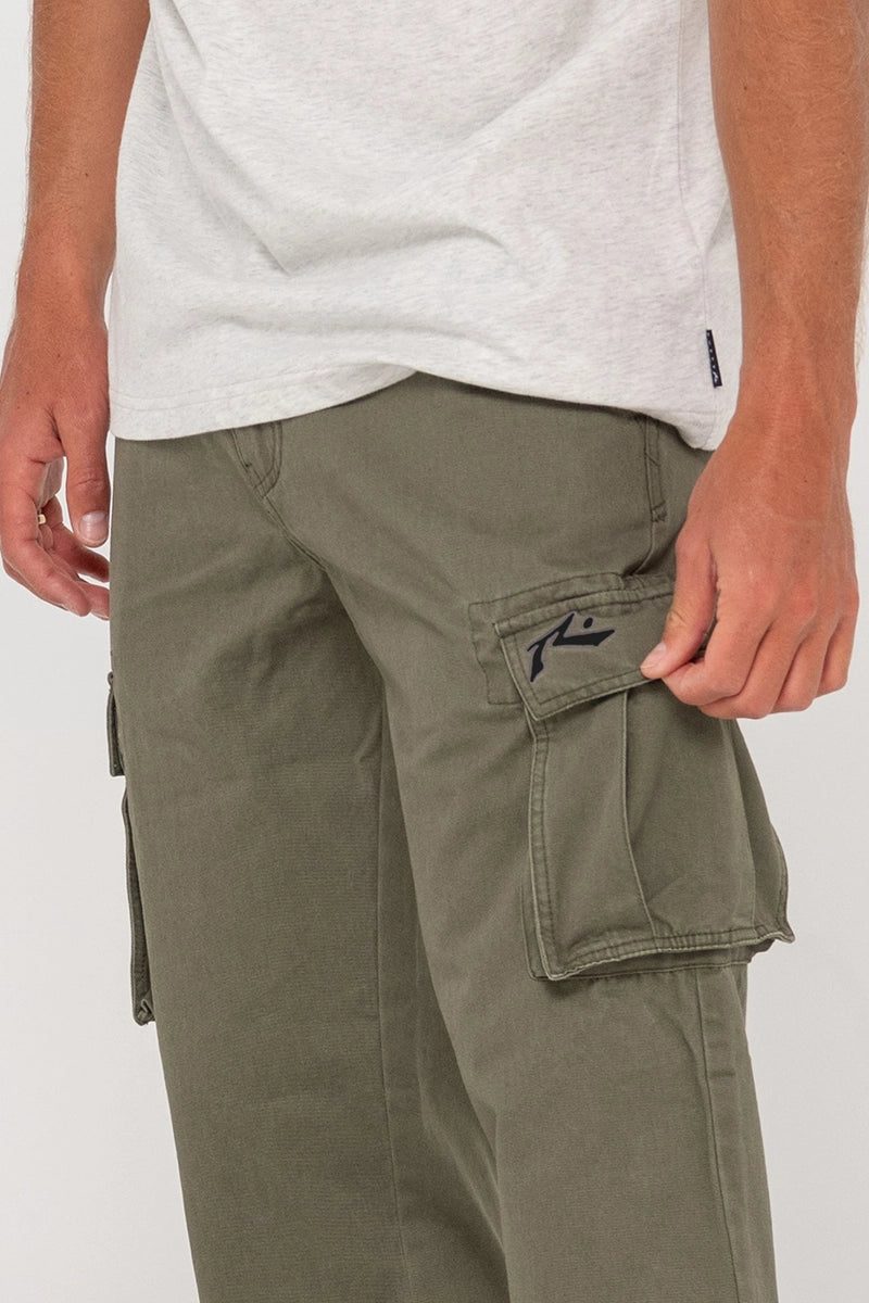 Rusty Mens Manila Cargo Pant in Army Green front pocket detail