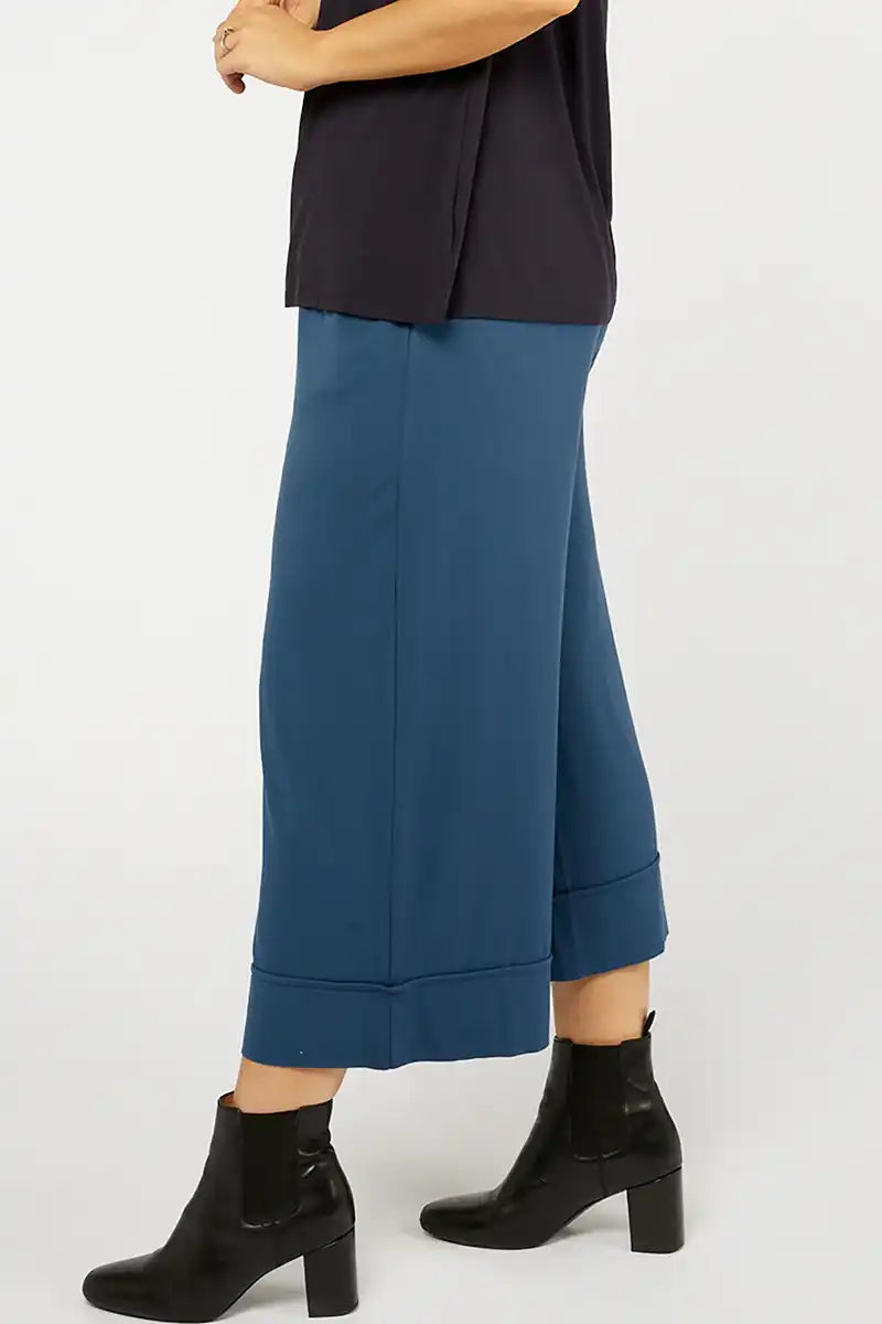 Tani Deep Sea Micro Model Resort Pants side