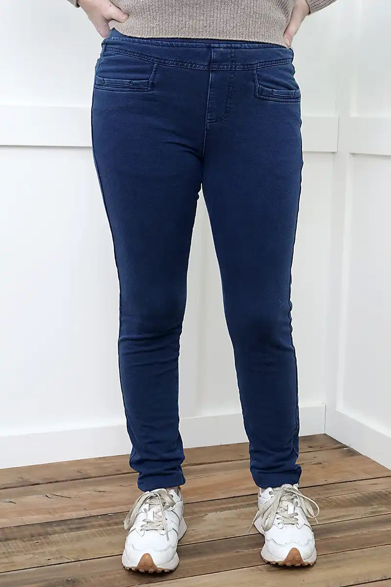 The Everyday Indigo Pant front detailed view
