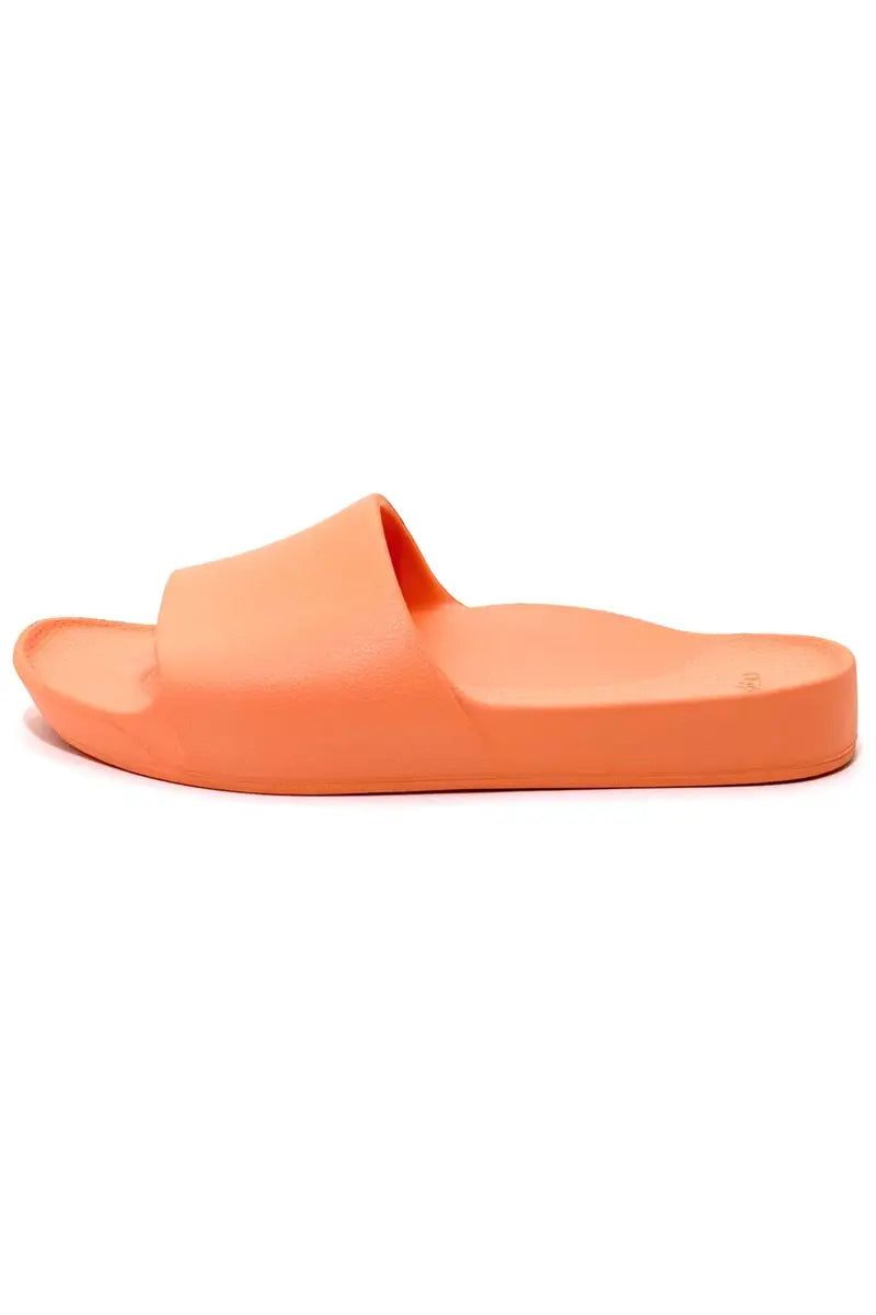 outer edge side view of the Archies Arch Support Slides in Peach