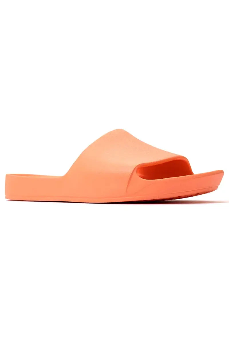 outer edge side view of Archies Arch Support Slides in Peach