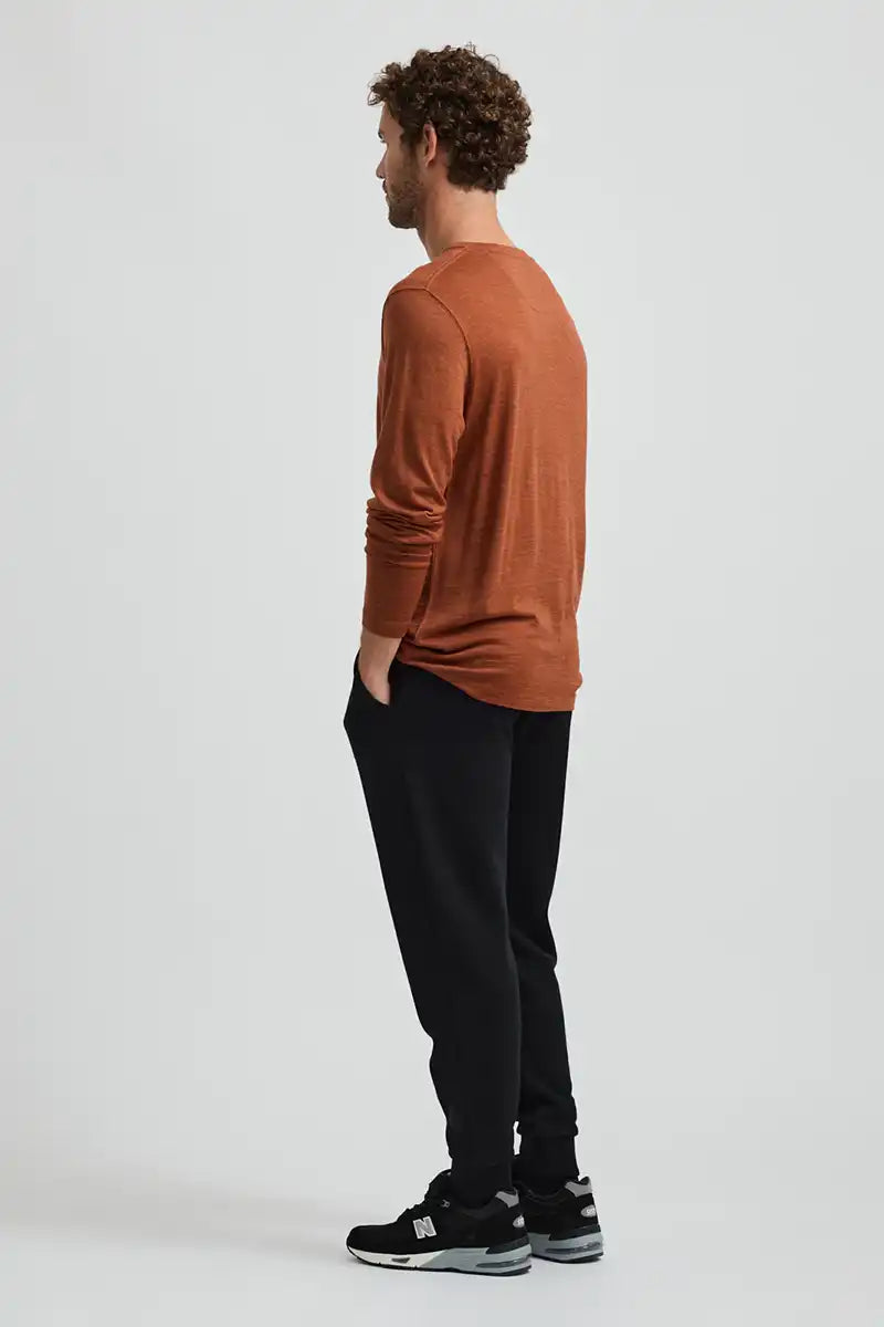 Toorallie Mens Long Sleeve Merino Tee in Rust Back