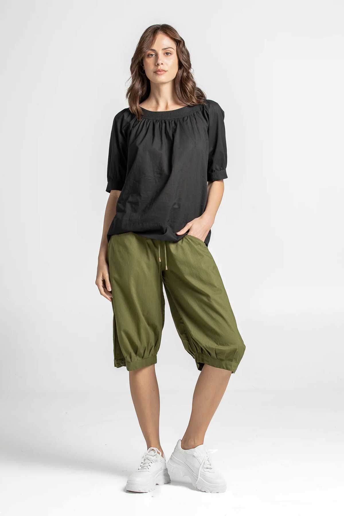 Boom Shankar Jada Short - Khaki, cotton waistband and drawstring.