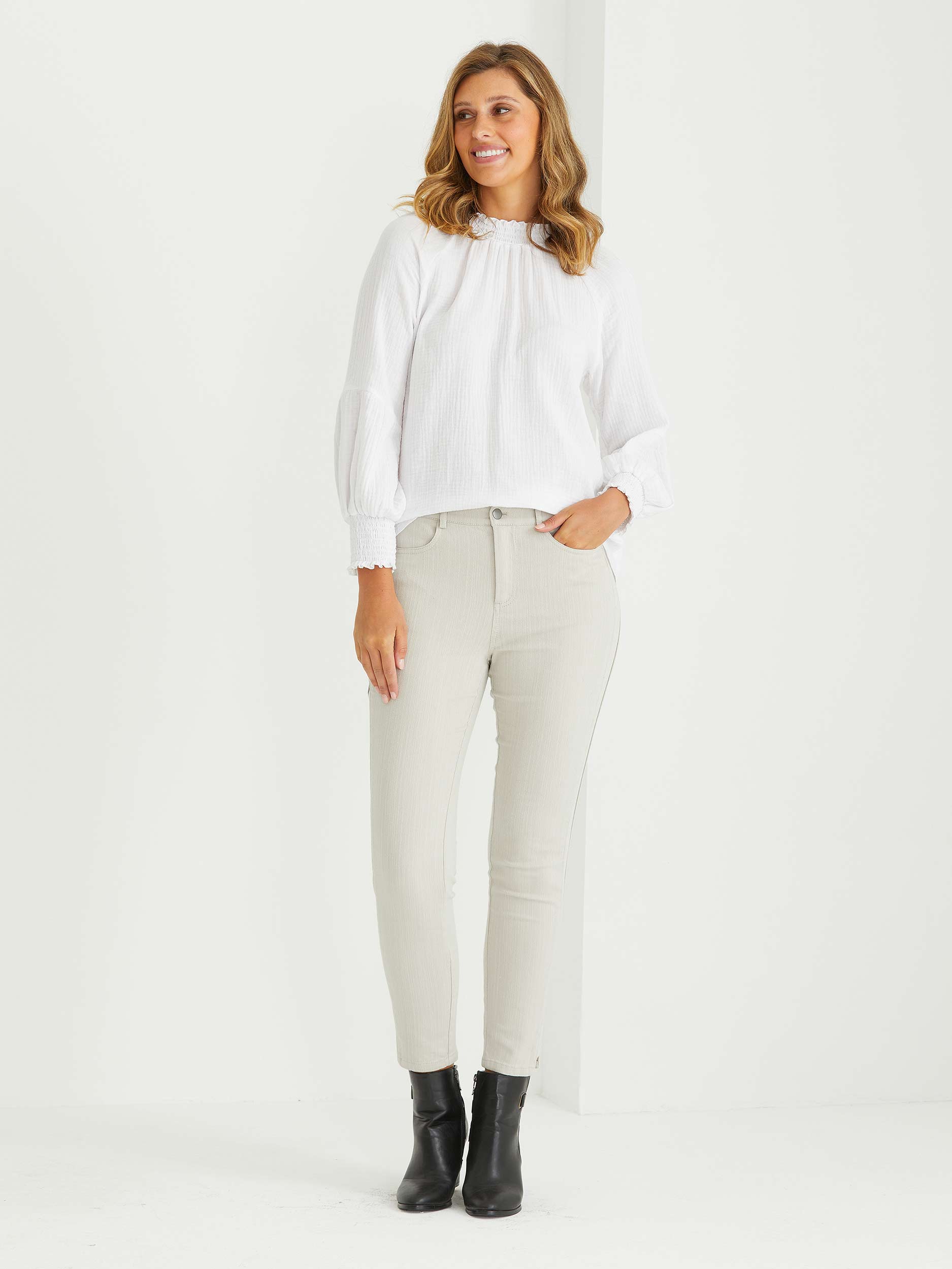 Marco Polo F/l Panelled jean Oyster outfit