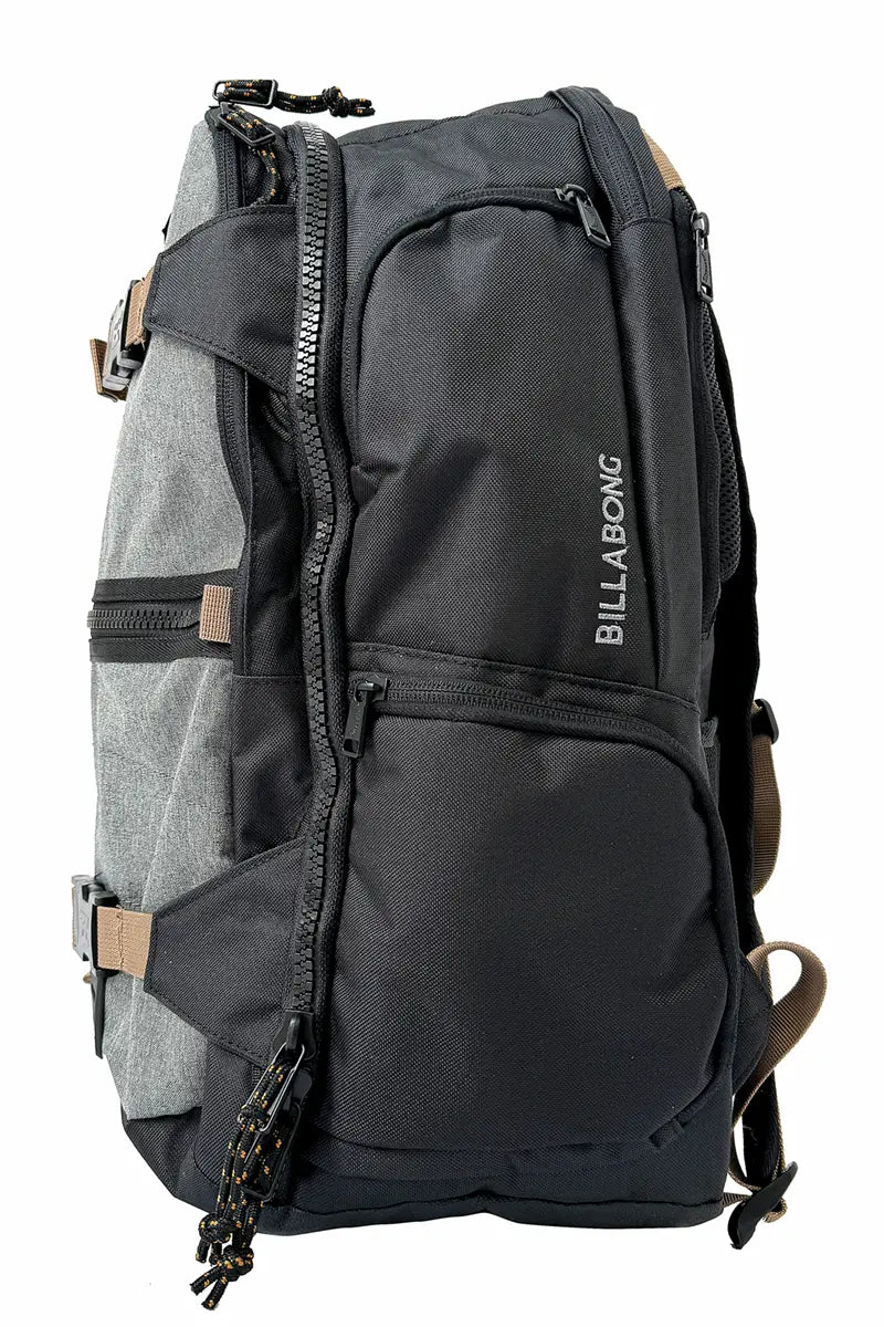 side view of the Billabong Backpack Combat OG in Black Tan
