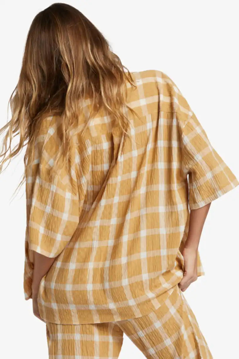  back view of the Billabong Women's Beach Side Shirt in Hemp