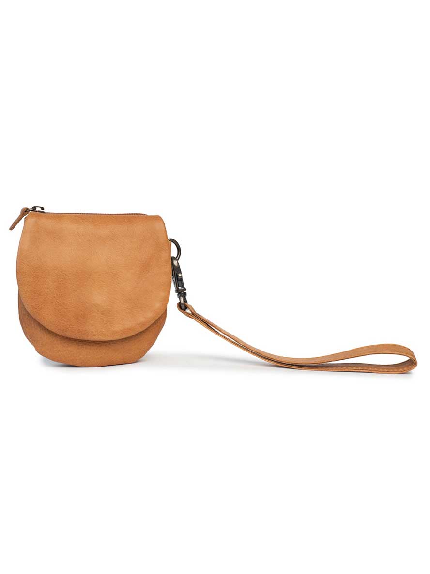Dusky Robin thick as thieves purse in tan front