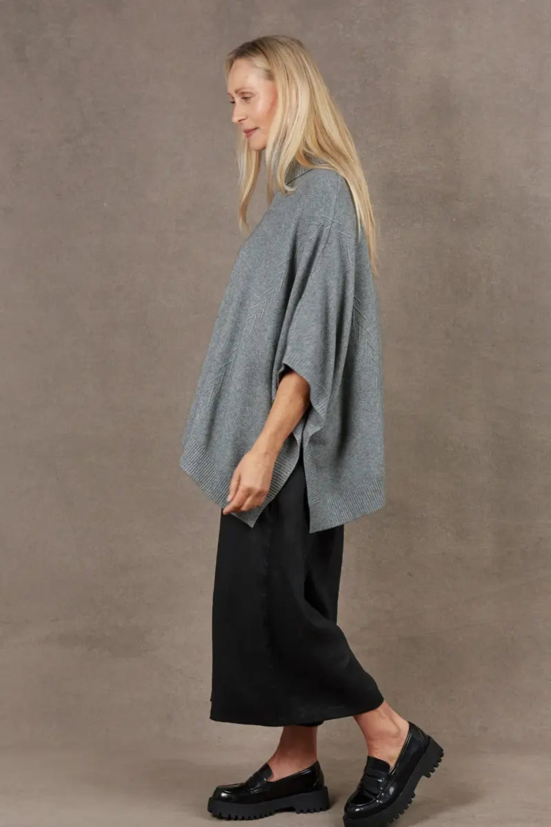 side view of the Eb & Ive Nawi Poncho in Smoke