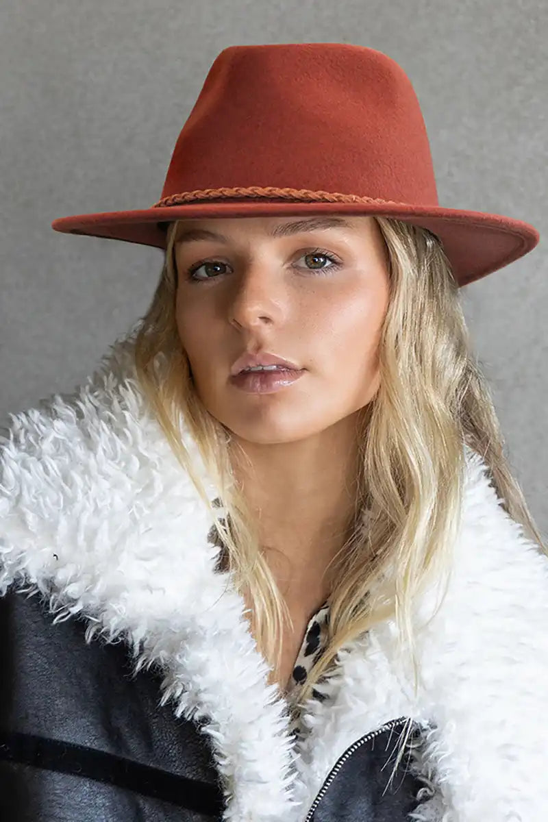 Evoke Beltana Fedora Hat in Paprika on lady