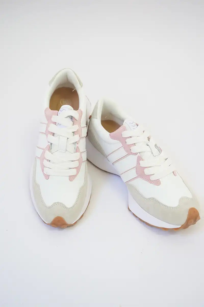 Bay Lane Flex Women's Sneaker in White/Pink top