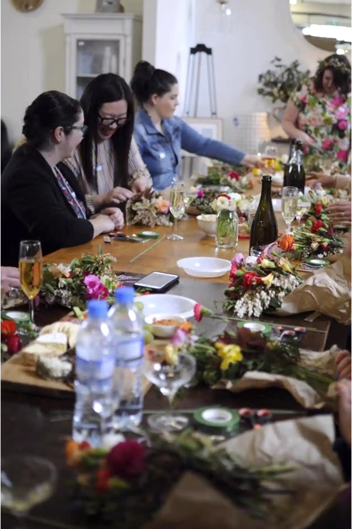 Flower Crown DIY experience workshop at the long table