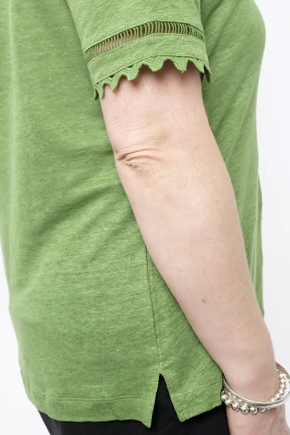 Foil Top All The Trimmings in Apple hem detail