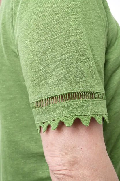 Foil Top All The Trimmings in Apple sleeve detail