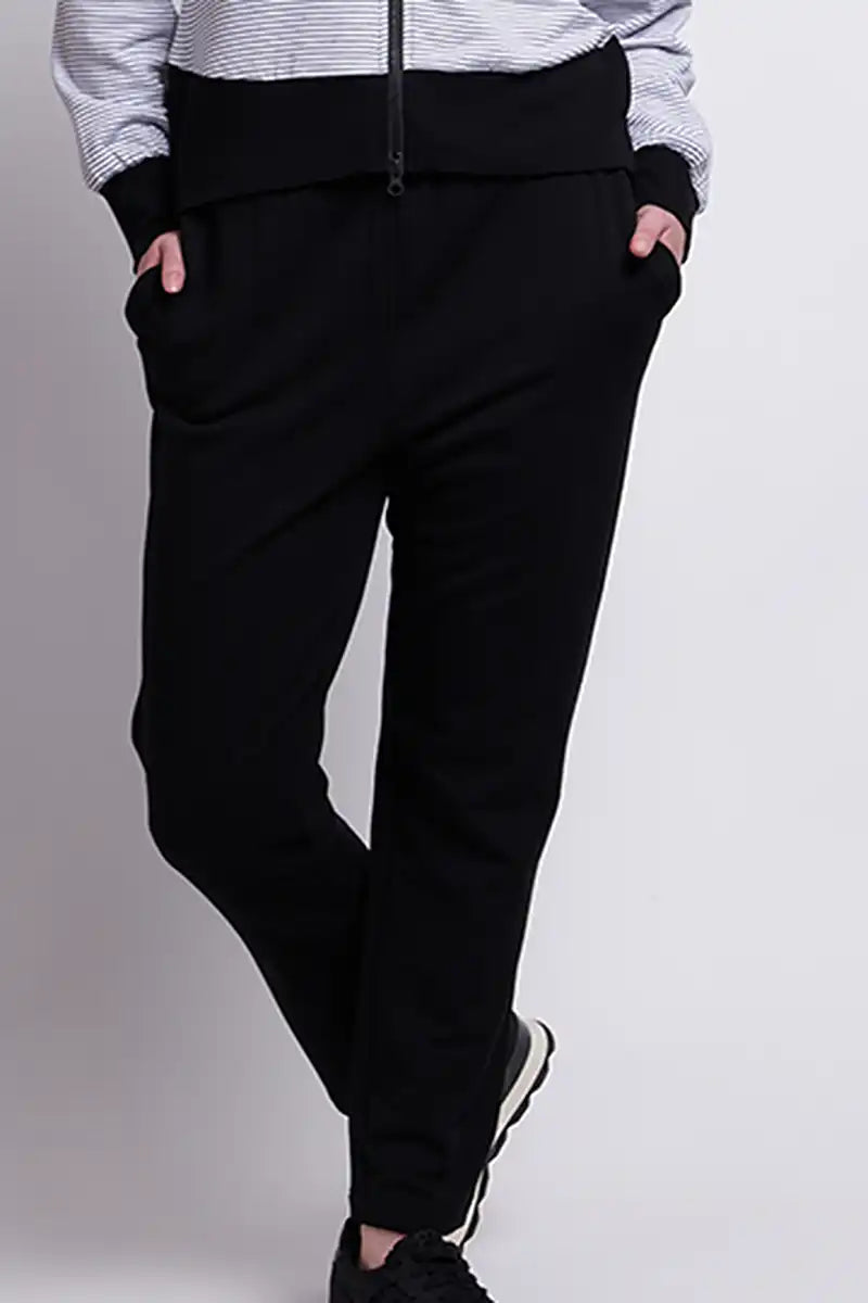 Foil Too Easy Jogger in Black