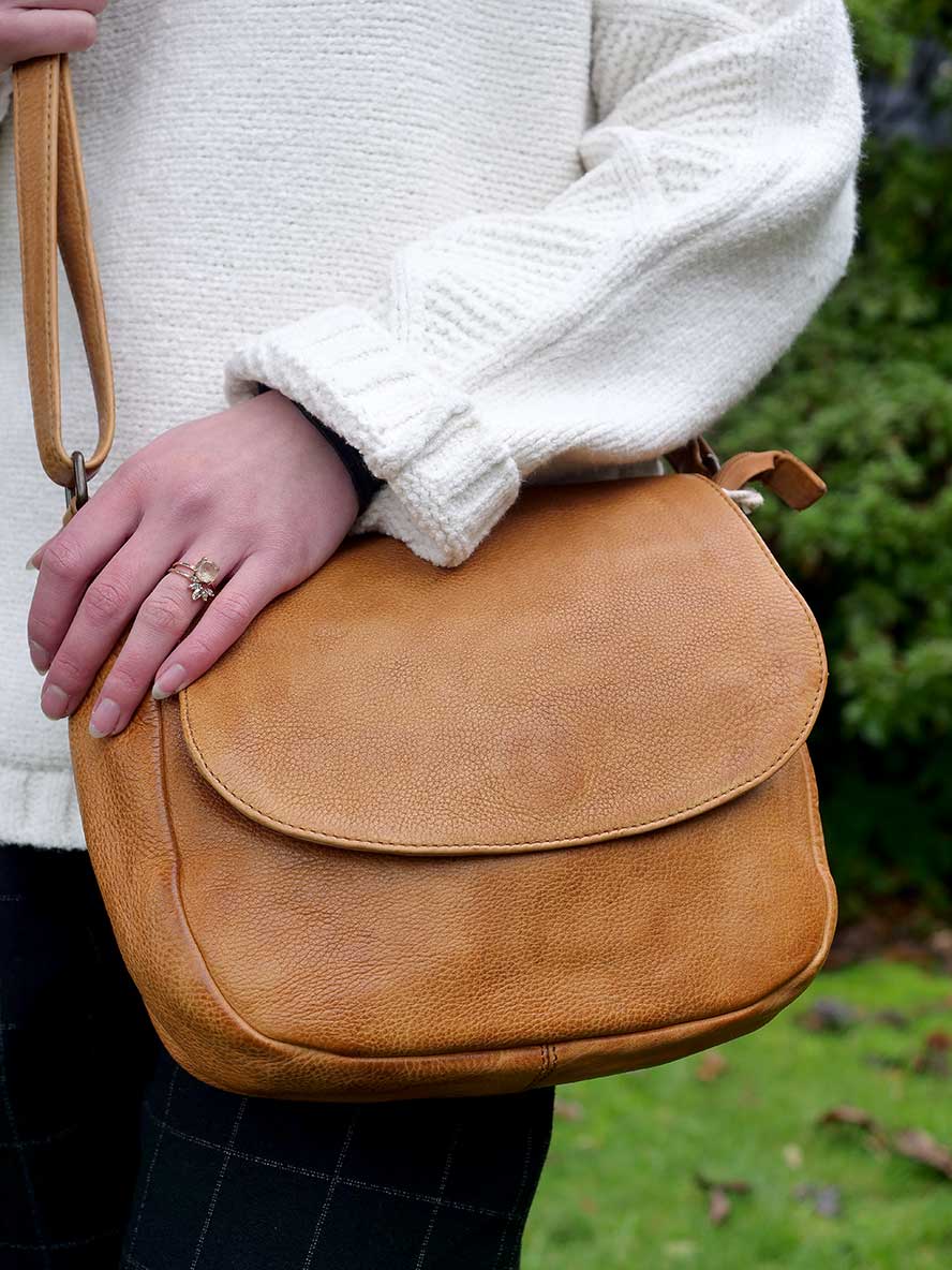 close up view of the Rugged Hide Jessica Cross Body Bag Tan