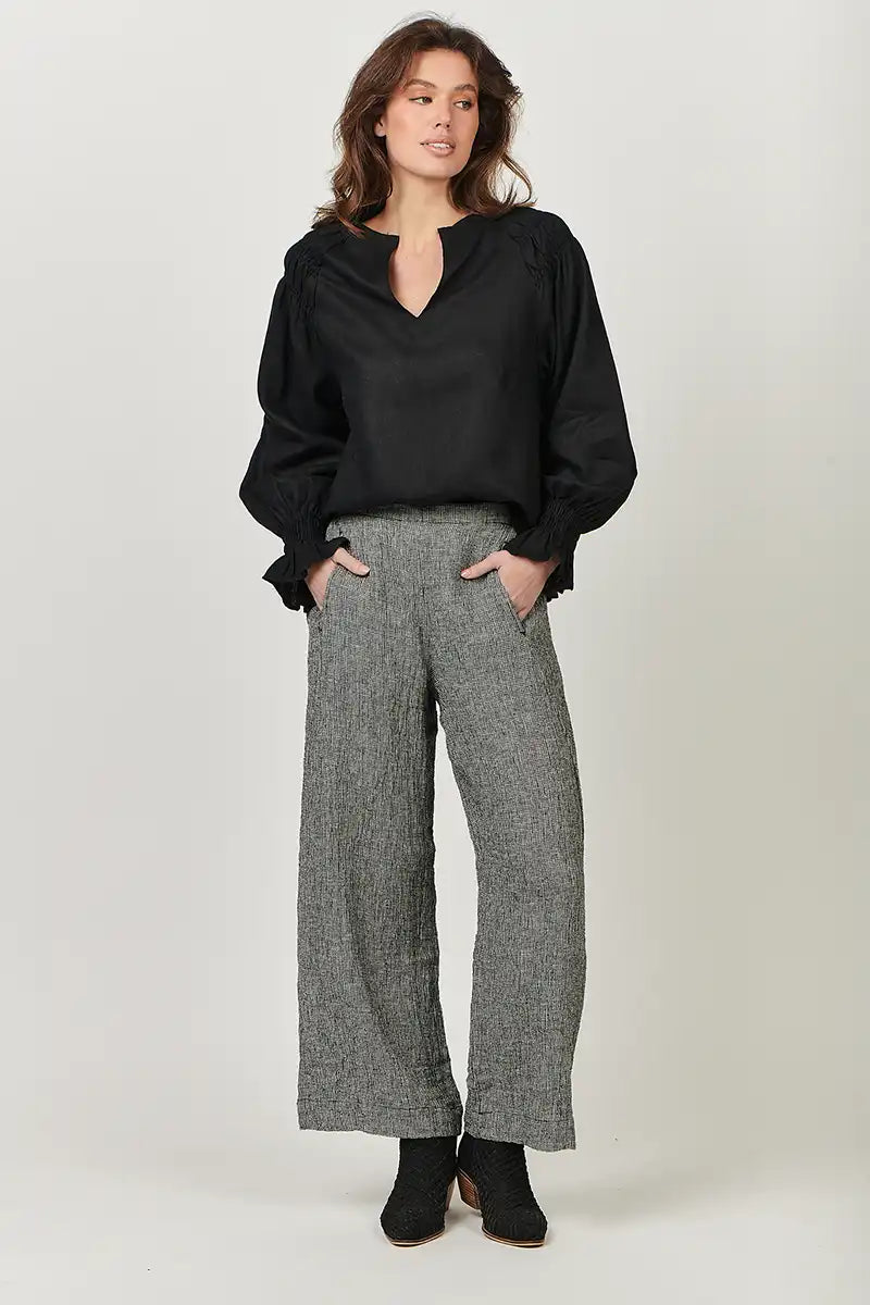 Naturals by O & J Linen Top in Black front tucked in