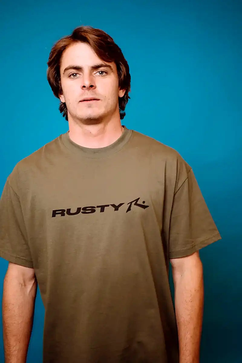Rusty Vital Tee in Savanna close up
