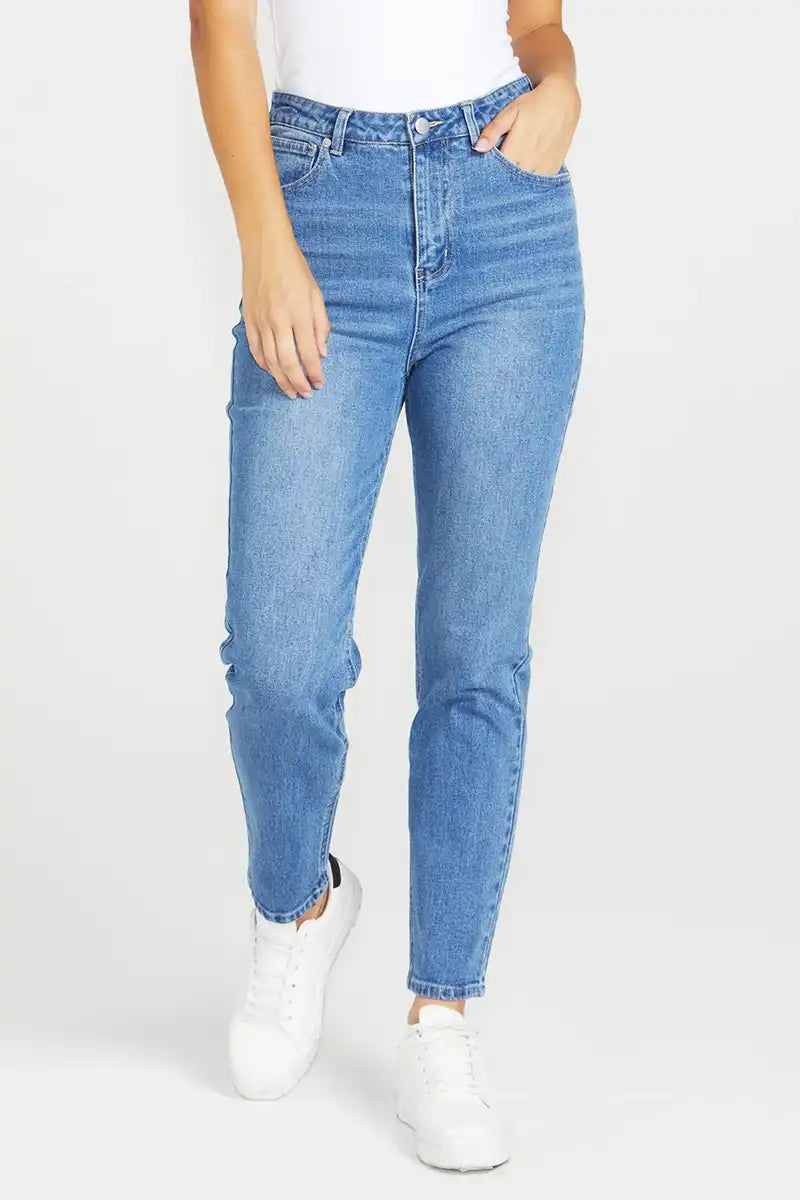 Women's Nat Jean in 80 Vintage Wash front view