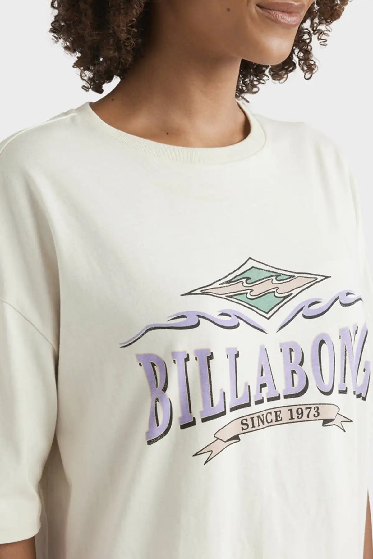 Womens Wave Out T-Shirt – Light Grey front graphic detail