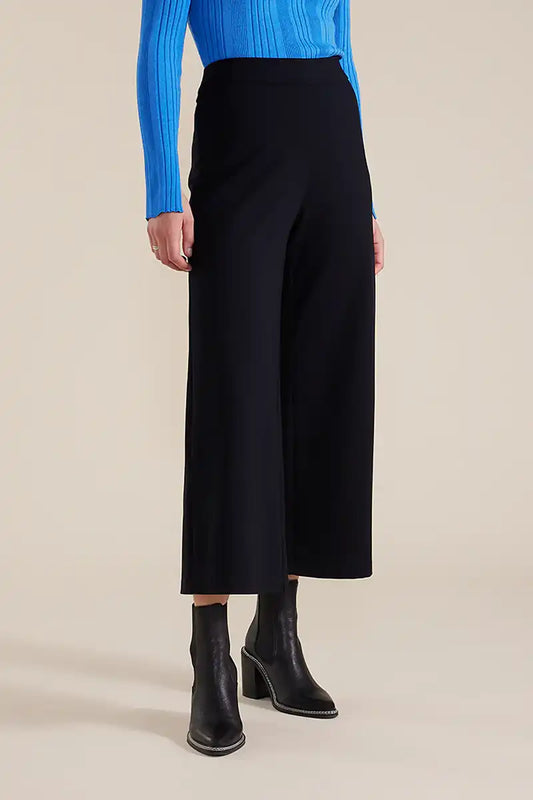 Marco Polo 7/8 Wide Leg Pant in Black side