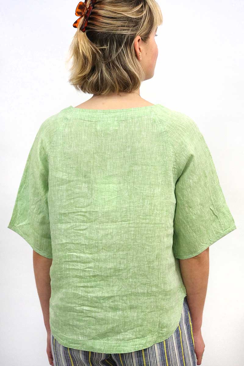 back view of the Naturals by O & J Linen Top - Poire