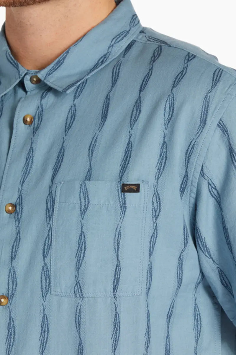 detailed view of collar and chest pocket on Billabong Mens SS Shirt Sundays Jacquard