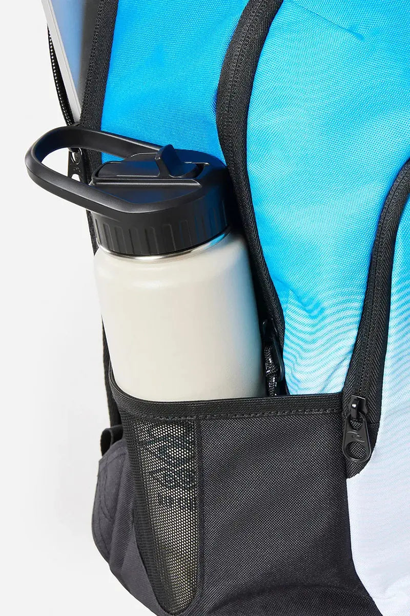 detailed view of the drink bottle pocket on the Rip Curl Back Ozone Faded Slant 30 litre