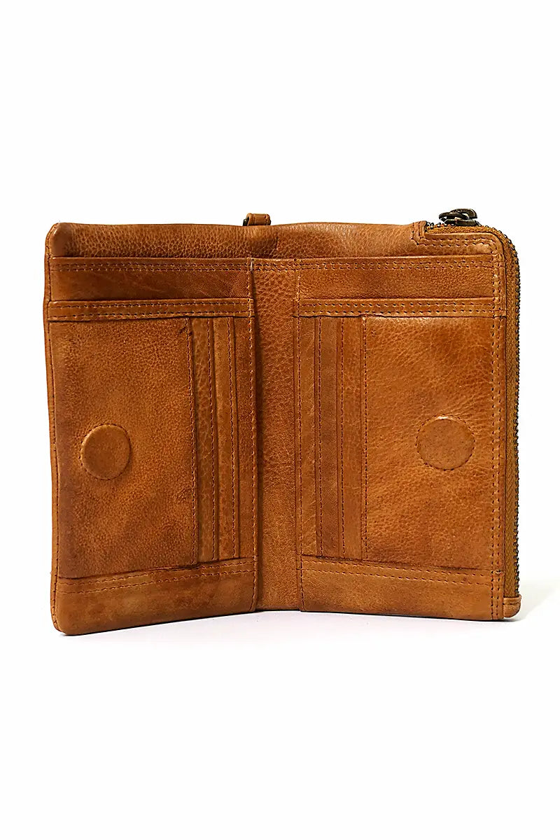inside view of the Rugged Hide Wallet Mandy Midi in tan