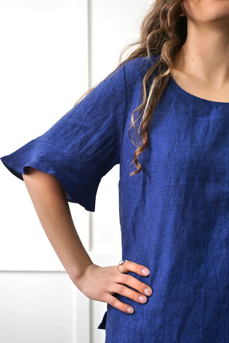 sleeve and neckline detail on the See Saw Linen Flutter Sleeve Top in Navy
