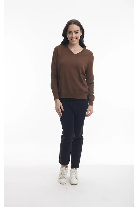 Orientique Jumper V-Neck in Tan