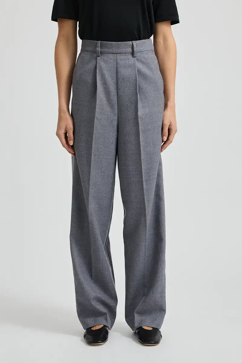 Toorallie Women's Pant Woven Wool in Mid Grey Front