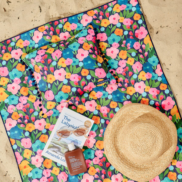 Annabel Trends Sand Free Towel Spring Blooms - flatlay
