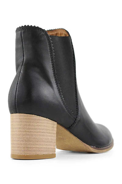 back view of the Bueno Women's Eddy Ankle Boot in Black