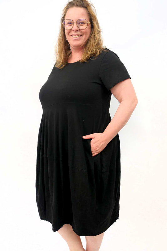 Orientique Essentials Dress Bubble black 3/4 view